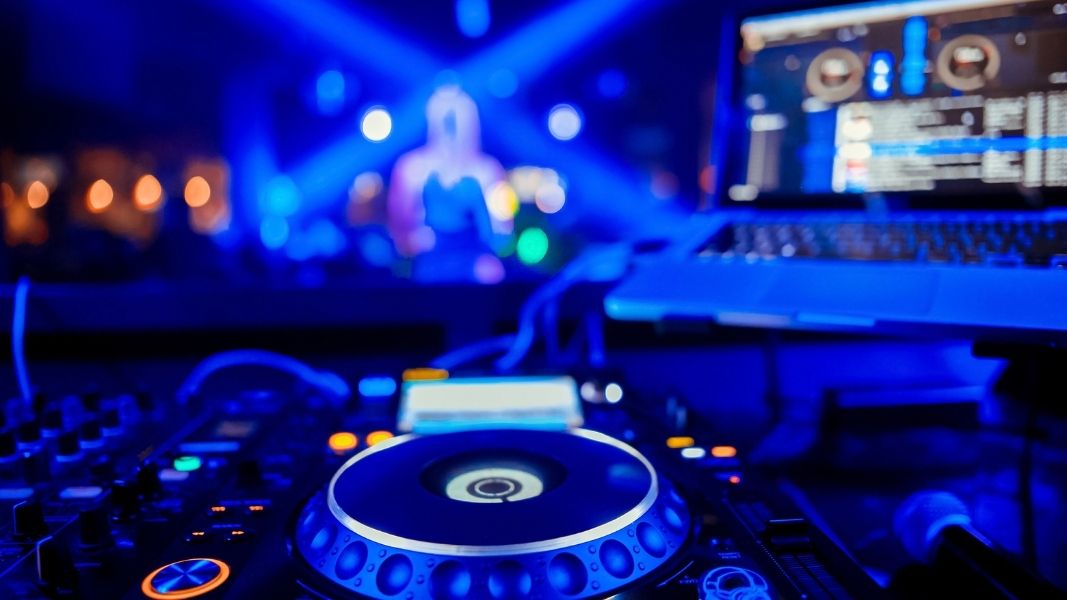 Las 10 aplicaciones para DJs que te harán un profesional | aplicaciones para DJs