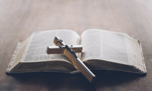 Las mejores aplicaciones de la Biblia para el móvil | Las mejores aplicaciones de la biblia para el movil