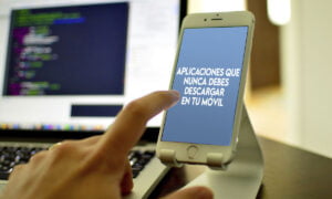 5 tipos de aplicaciones que nunca debes descargar en tu móvil | tipos de aplicaciones que nunca debes descargar en tu movil