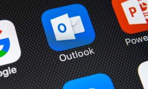 Cómo entrar directamente a Hotmail (Outlook.com) sin tener que teclear la contraseña | Foto 34