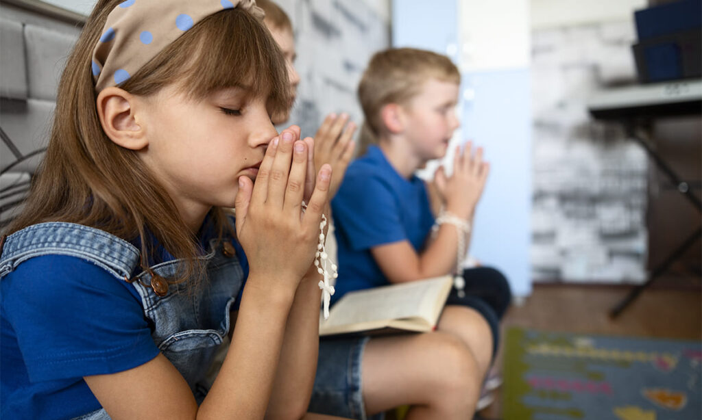 Aplicación de oraciones para niños: descárgala y enseña a tus hijos a orar | Aplicación de oraciones para niños descárgala y enseña a tus hijos a orar2