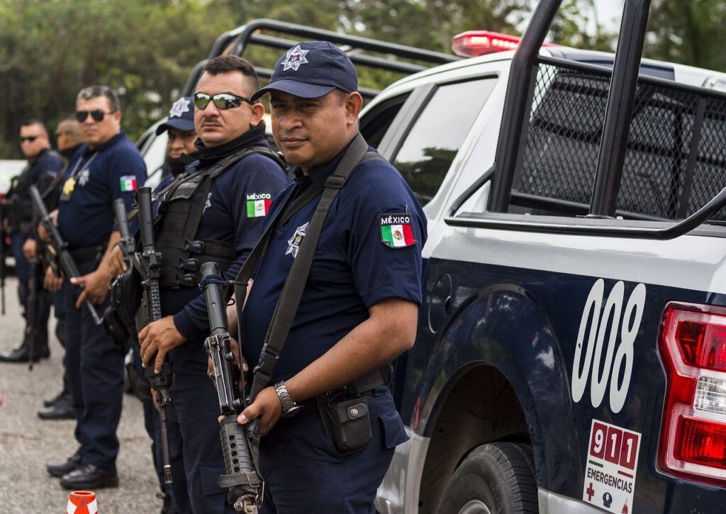 Cómo ser policía en México
