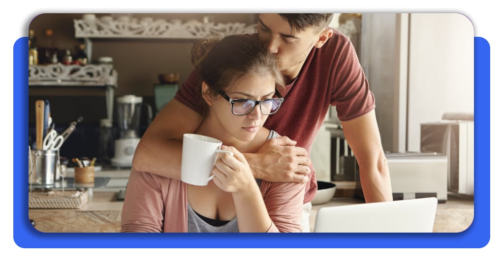 La mejor forma de repartir los gastos en pareja según los ingresos 3 Una pareja organiza sus ingresos y gastos mensuales para definir cuánto debe aportar cada persona al presupuesto común según sus posibilidades.